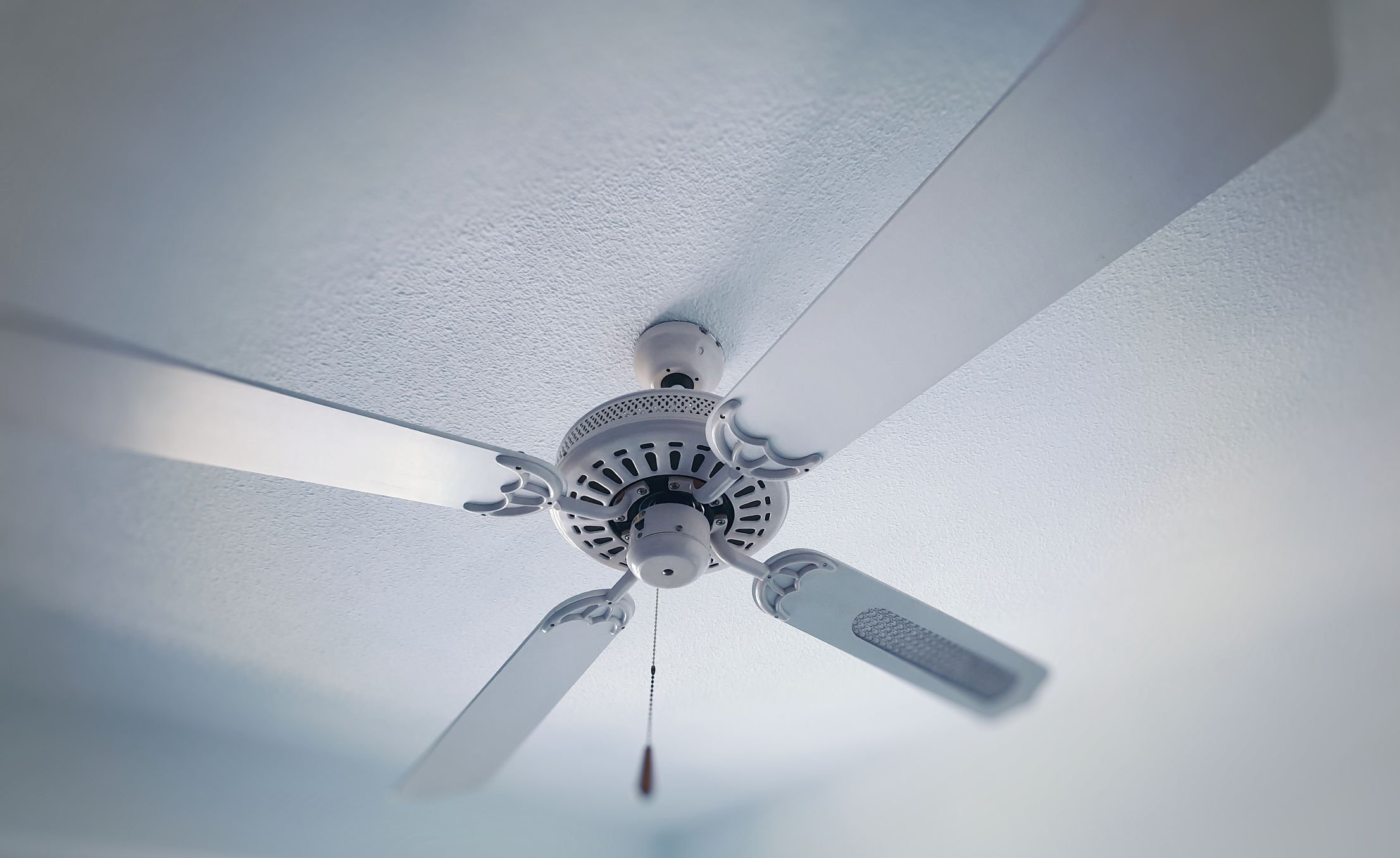 Ceiling fan - white